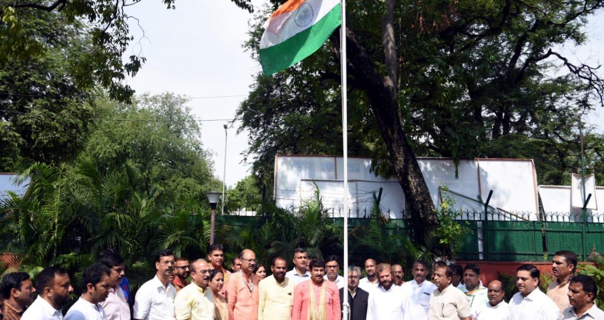 BJP has always been in favor of welfare politics : Manoj Tiwari IMG 20190815 WA0151 1210x642