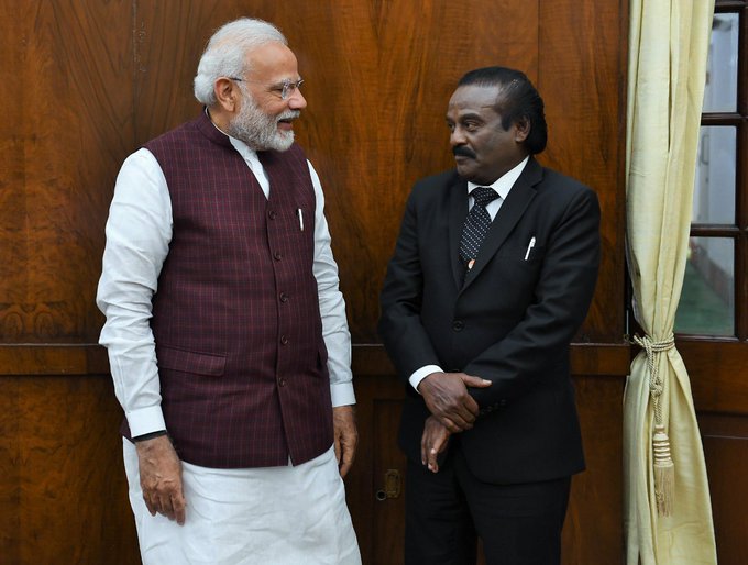 Congress MP from Kanyakumari H Vasanthakumar Dies of Coronavirus, PM Expresses Grief Mh