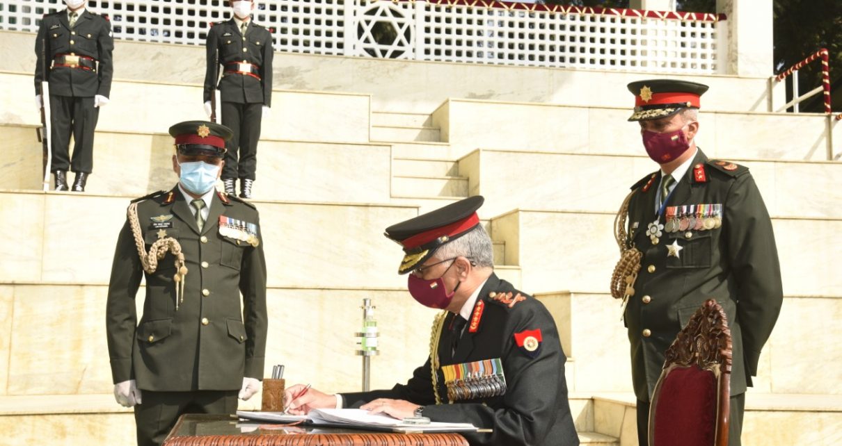 1 5 1210x642